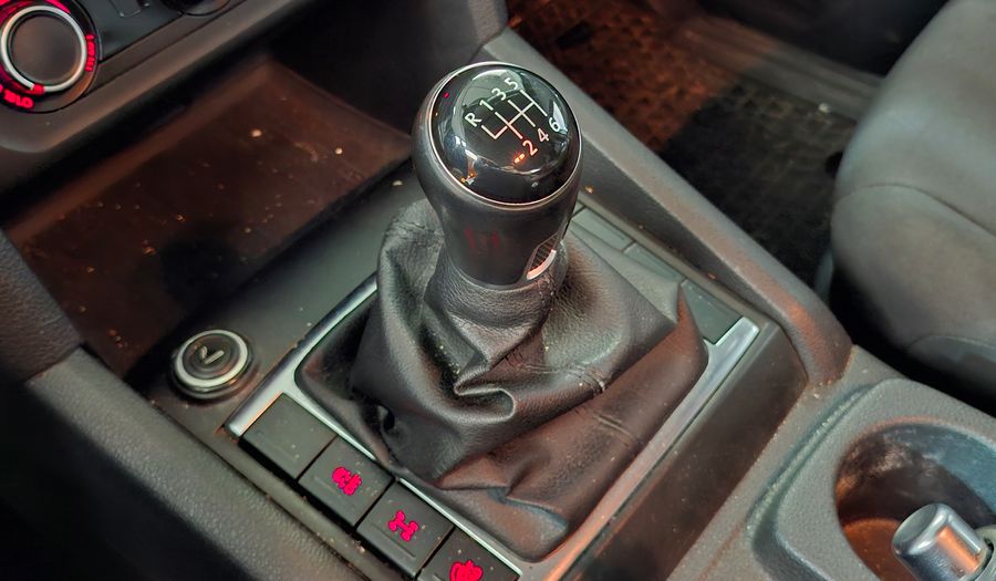 Volkswagen Amarok 2.0 TDI 180CV COMFORTLINE 4X2 Pickup 2017