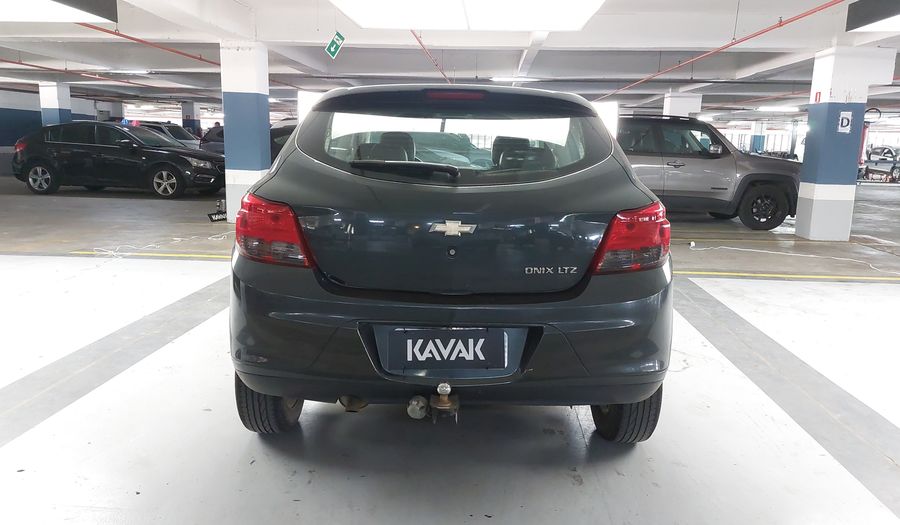 Chevrolet Onix 1.4 SPE/4 LTZ AUTO Hatchback 2016