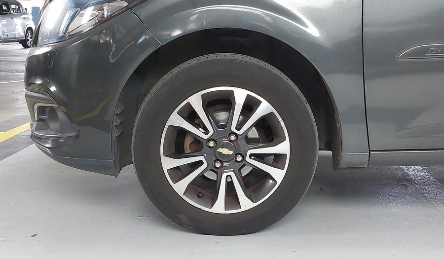 Chevrolet Onix 1.4 SPE/4 LTZ AUTO Hatchback 2016