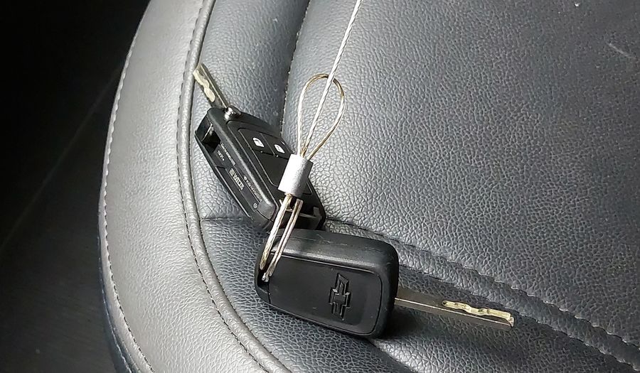 Chevrolet Onix 1.4 SPE/4 LTZ AUTO Hatchback 2016