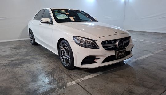 Mercedes Benz • Clase C