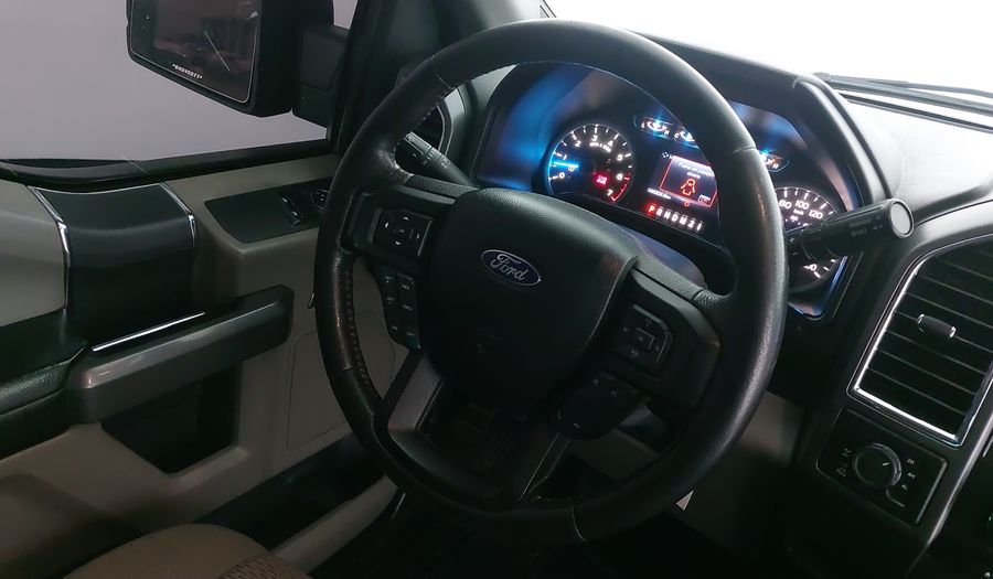 Ford Lobo 5.0 LOBO XLT REGULAR CAB 4WD TA Pickup 2016