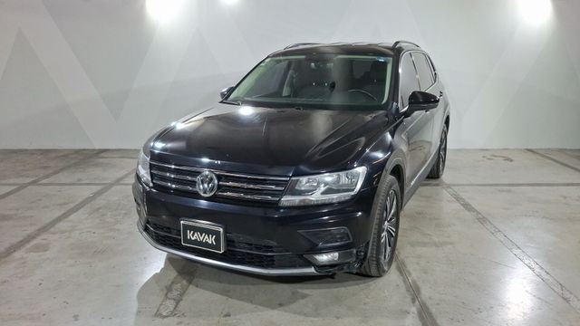 Volkswagen • Tiguan