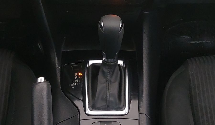 Mazda 3 2.0 SEDAN I TOURING TA Sedan 2015