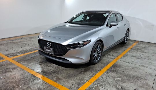 Mazda • Mazda 3