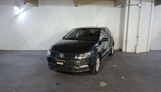 Volkswagen • Polo