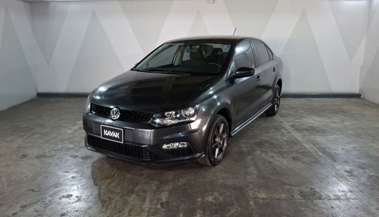 Volkswagen • Vento