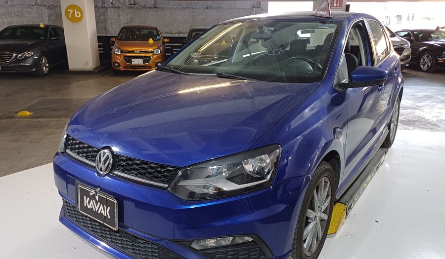 Volkswagen Polo 1.6 COMFORTLINE PLUS AUTO Hatchback 2021