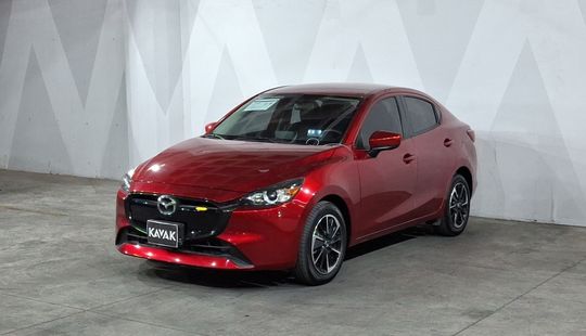 Mazda • Mazda 2