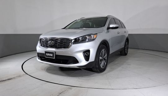 Kia • Sorento