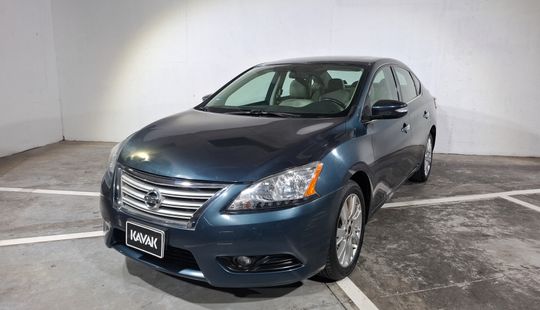 Nissan • Sentra