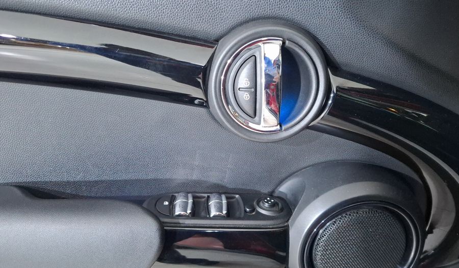Mini Cooper 1.5 COOPER CHILI DCT Hatchback 2019