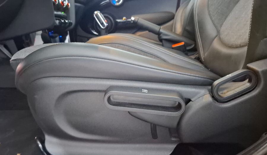 Mini Cooper 1.5 COOPER CHILI DCT Hatchback 2019