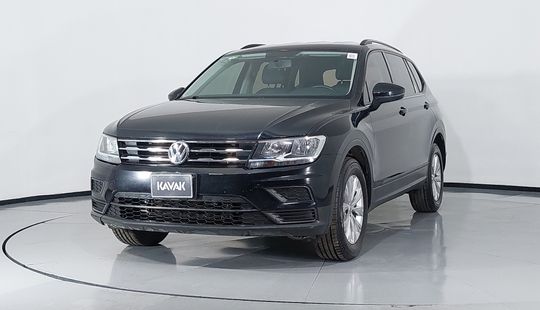 Volkswagen • Tiguan