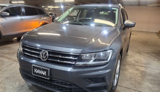 Volkswagen • Tiguan