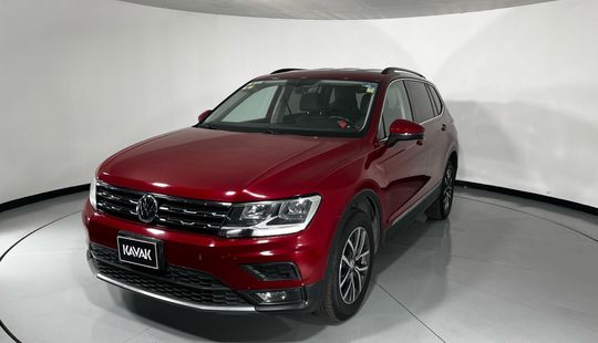 Volkswagen • Tiguan