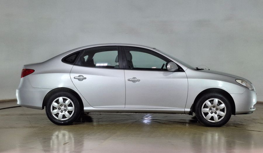 Hyundai Elantra 1.6 HD GLS AC 2AB Sedan 2011
