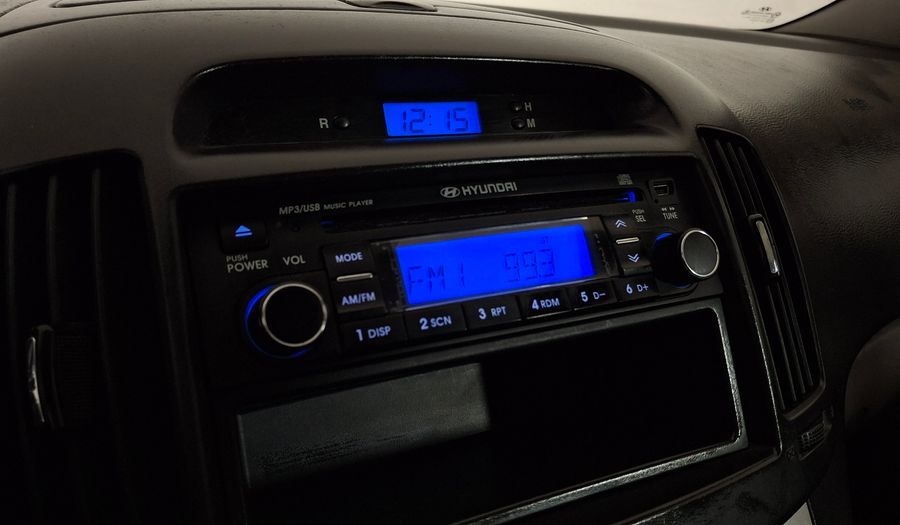 Hyundai Elantra 1.6 HD GLS AC 2AB Sedan 2011