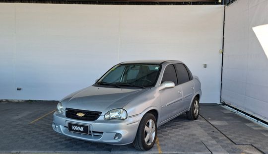 Chevrolet • Corsa Classic