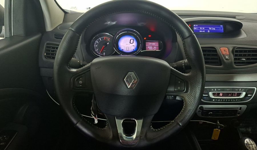 Renault Megane 2.0 16V DYNAMIQUE Hatchback 2015