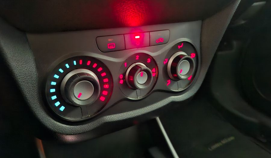 Alfa Romeo Mito 1.4 PROGRESSION MULTIAIR MT Hatchback 2013