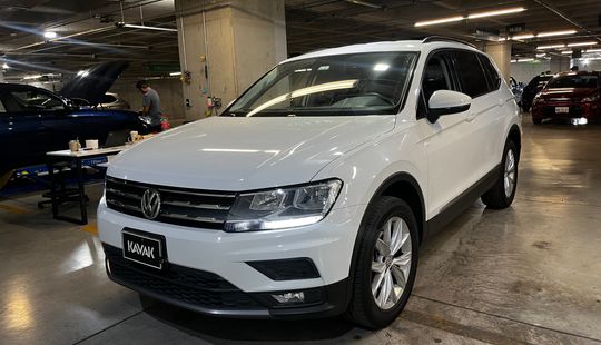 Volkswagen • Tiguan