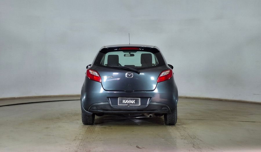 Mazda 2 1.5 V Hatchback 2011
