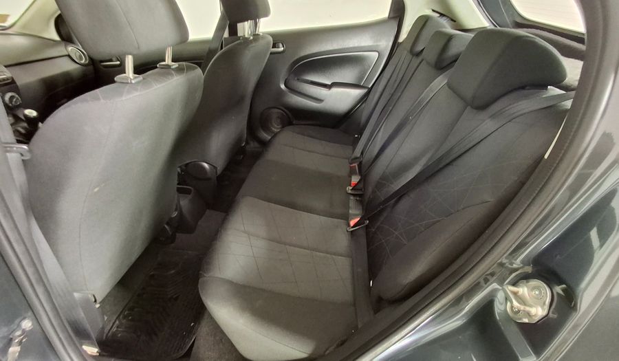 Mazda 2 1.5 V Hatchback 2011