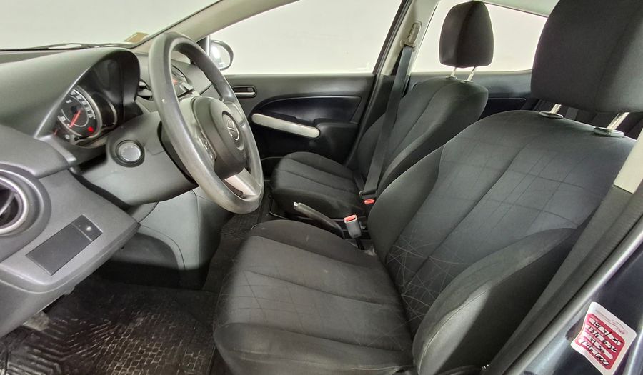 Mazda 2 1.5 V Hatchback 2011