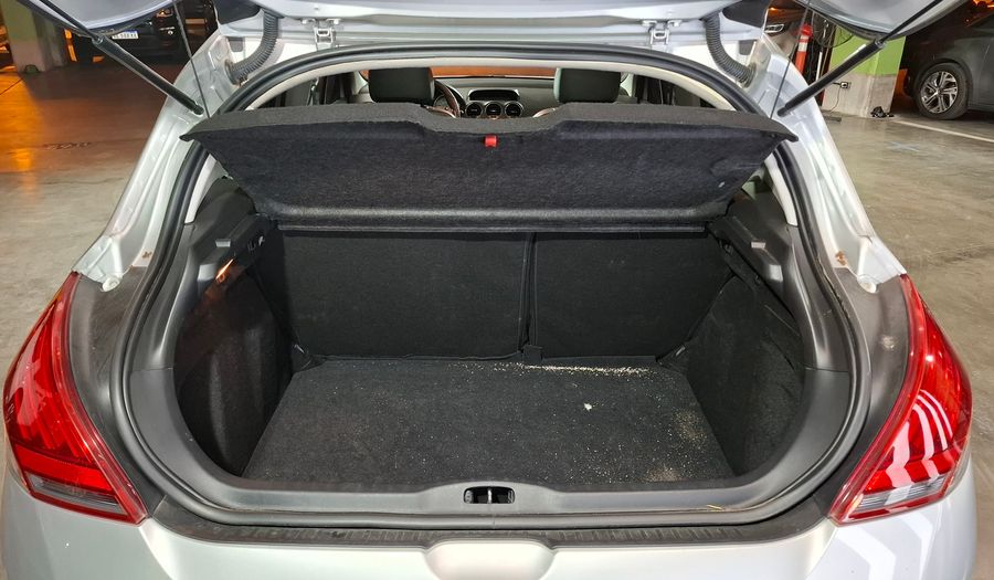 Peugeot 308 1.6 HDI FELINE Hatchback 2022