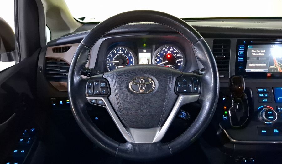 Toyota Sienna 3.5 LIMITED AT Minivan 2015