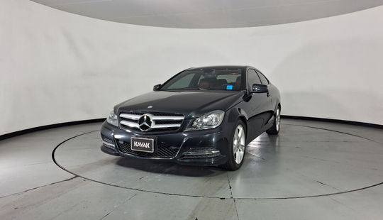 Mercedes Benz • Clase C