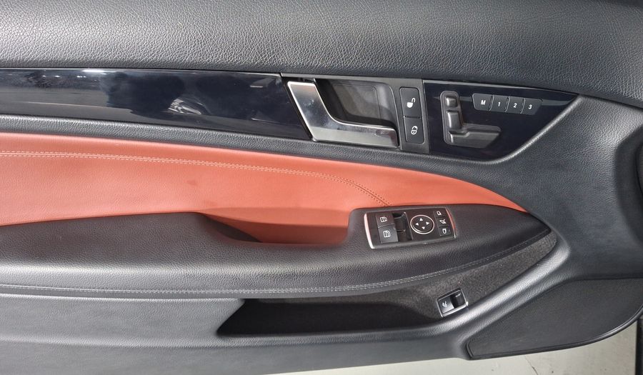 Mercedes Benz Clase C 1.6 180 CGI AT Coupe 2013