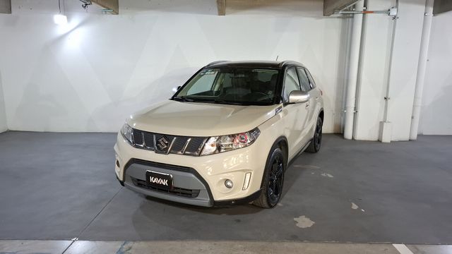 Suzuki • Vitara