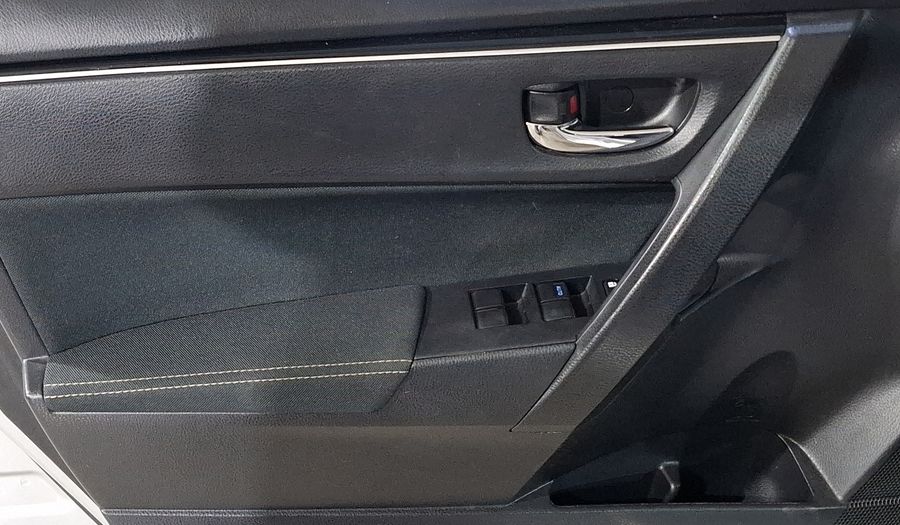 Toyota Corolla 1.8 LE CVT Sedan 2017