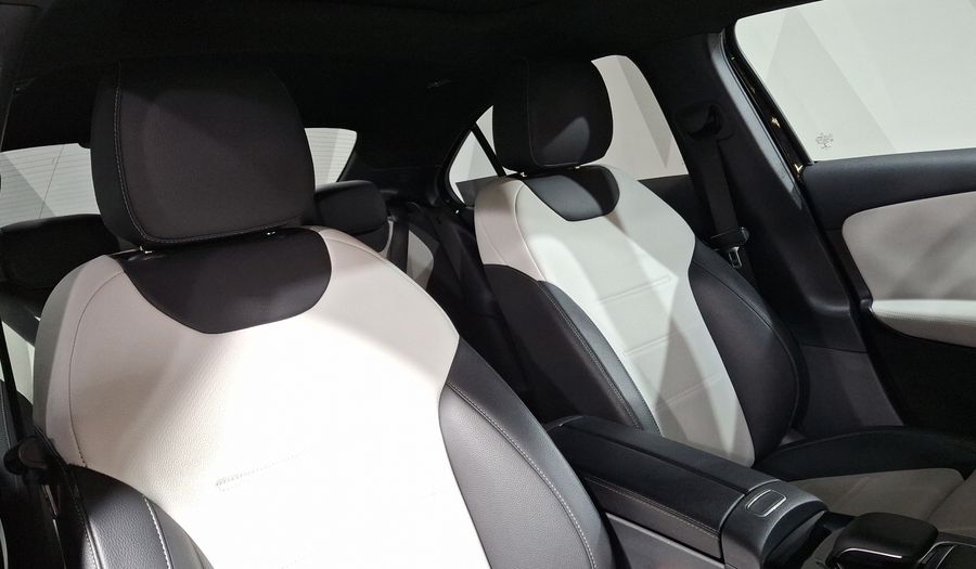 Mercedes Benz Clase A 1.3 200 SPORT DCT Hatchback 2020