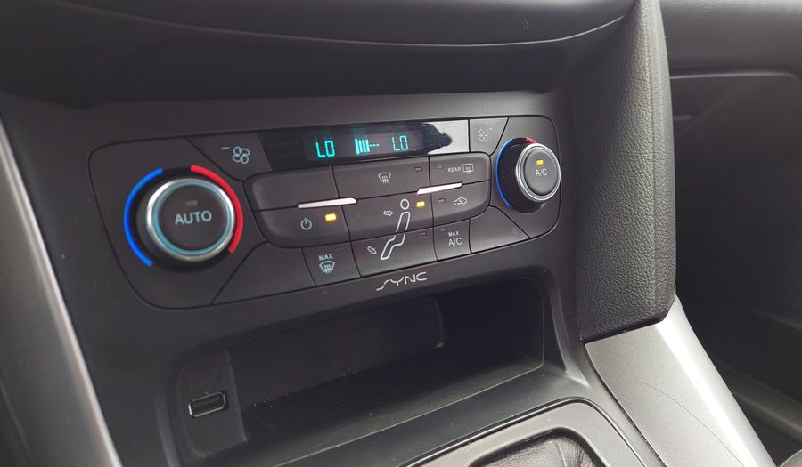 Ford Focus Iii 2.0 SE PLUS AT Sedan 2018