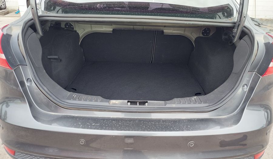 Ford Focus Iii 2.0 SE PLUS AT Sedan 2018