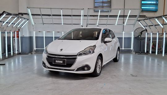 Peugeot • 208
