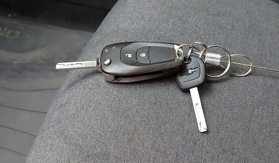 Chevrolet Onix TURBO AUTOMÁTICO Hatchback 2022