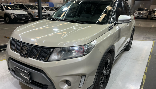 Suzuki • Vitara