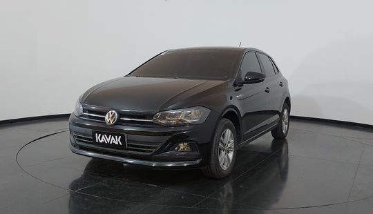 Volkswagen • Polo