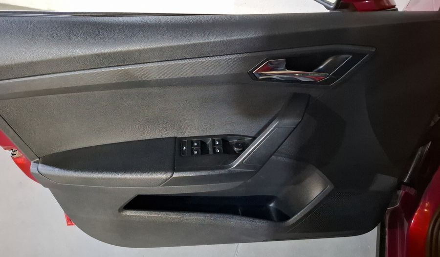 Seat Arona 1.6 STYLE AUTO Suv 2020