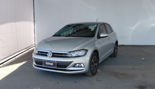 Volkswagen • Polo