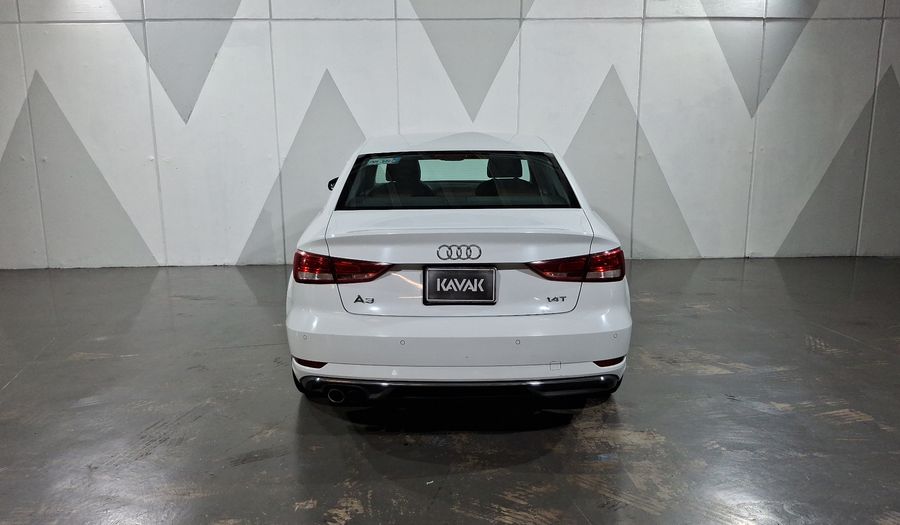 Audi A3 1.4 TFSI SELECT Sedan 2017