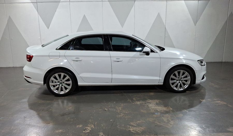 Audi A3 1.4 TFSI SELECT Sedan 2017