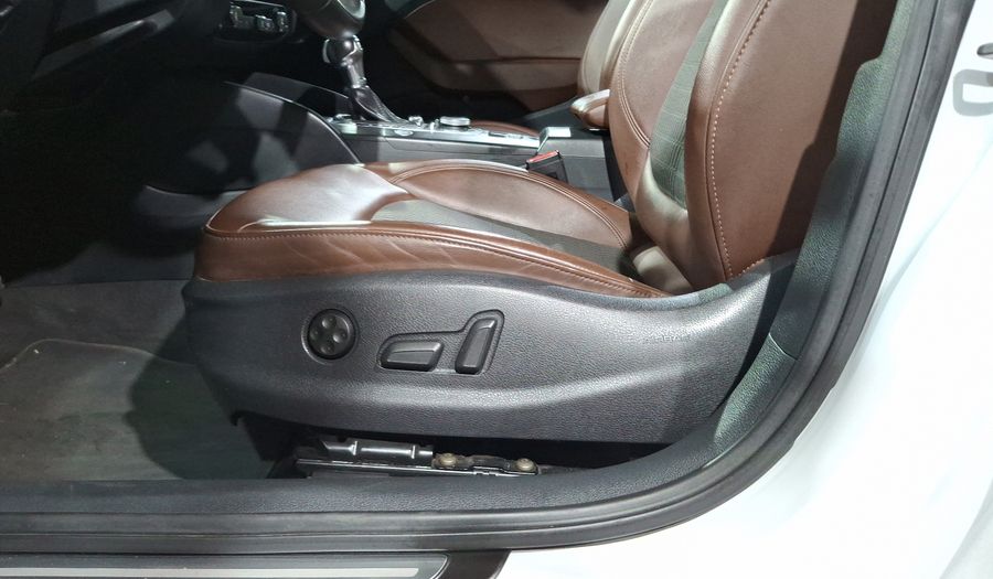 Audi A3 1.4 TFSI SELECT Sedan 2017