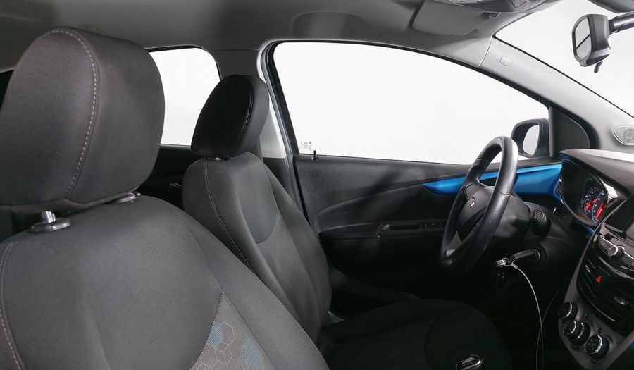 Chevrolet Spark 1.4 LTZ C MT Hatchback 2017