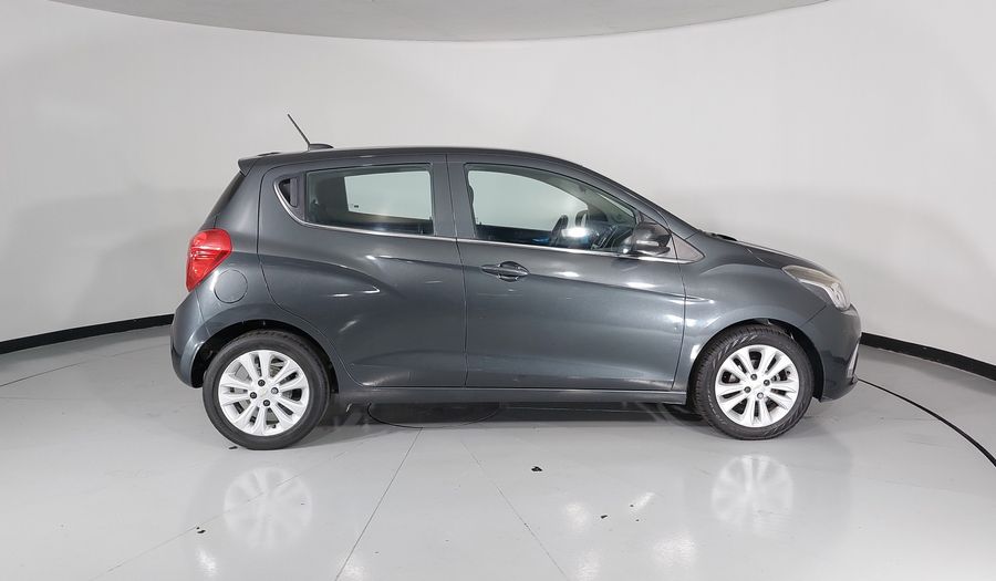 Chevrolet Spark 1.4 LTZ C MT Hatchback 2017
