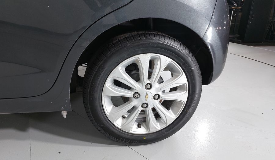 Chevrolet Spark 1.4 LTZ C MT Hatchback 2017